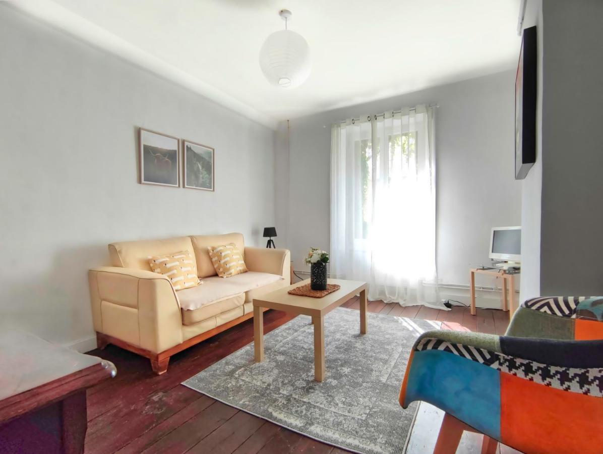 Number 22 - Le Dorat - Apartment 3 With Garden & Free Parking Eksteriør bilde