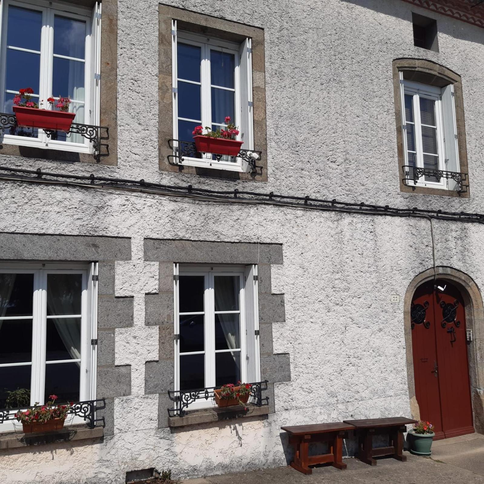 Number 22 - Le Dorat - Apartment 3 With Garden & Free Parking Eksteriør bilde